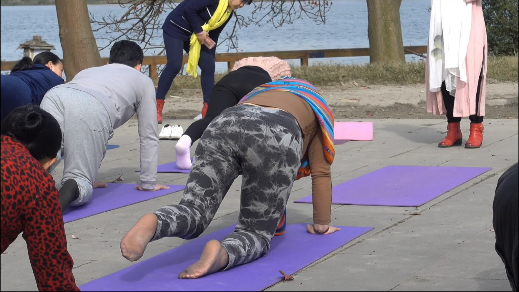 streetsnapnylon[00 01 49][20181205 213712 5]